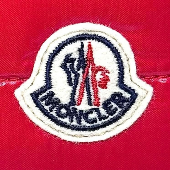 🔴▪️♏️oncler PÄSSP0RT CÄSË ▪️🔴 - Picture 3 of 7